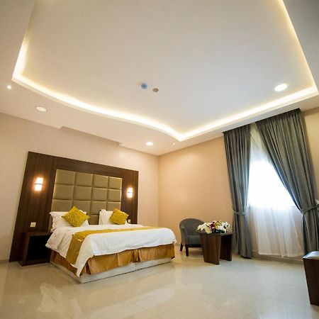 Al Nakhla Aparthotel Al-Hofuf Bagian luar foto