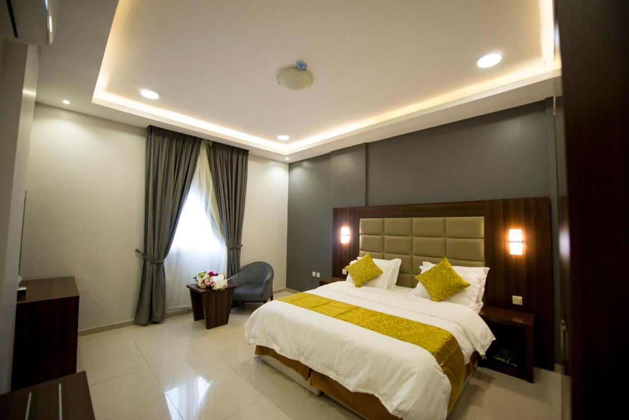 Al Nakhla Aparthotel Al-Hofuf Bagian luar foto
